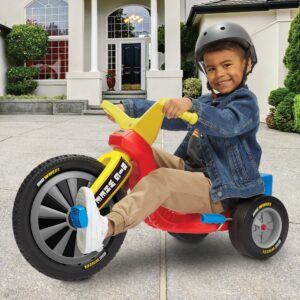 Big Wheel Big Spin 16 Inch - Lifestyle image of boy on Big Wheel